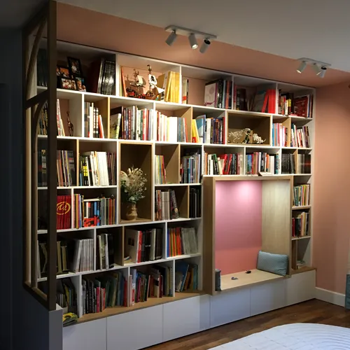 Bibliothèque et coin lecture Aménagement sur mesure d'une bibliothèque